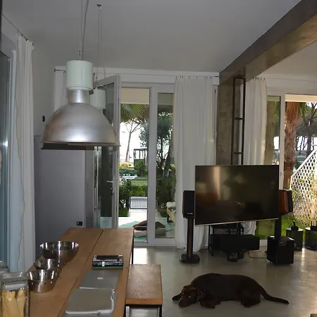 Splendida Con Giardino Sulla Spiaggia فيلة *